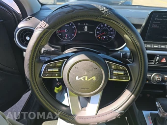2024 Kia Forte LX – miniatura 10