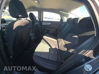 2024 Kia Forte LX – miniatura 13