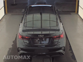 2024 Kia Forte LX – miniatura 5