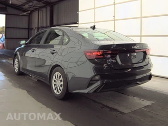 2024 Kia Forte LX – miniatura 6