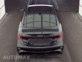 2024 Kia Forte LX – miniatura 5
