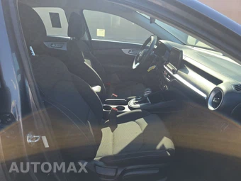 2024 Kia Forte LX – miniatura 8