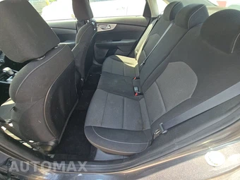 2024 Kia Forte LXS - miniatura 13