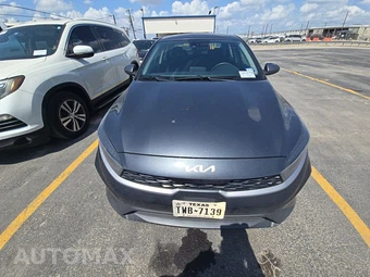 2024 Kia Forte LXS - miniatura 2