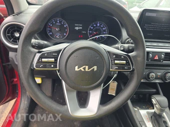 2024 Kia Forte LXS – miniatura 10