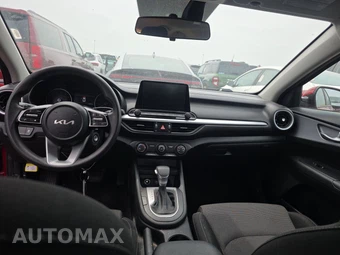 2024 Kia Forte LXS – miniatura 11