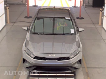 2024 Kia Forte LXS – miniatura 2