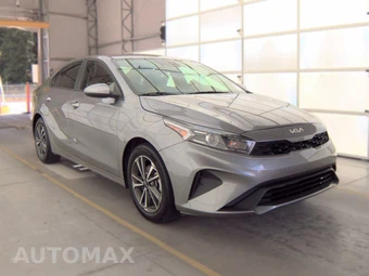 2024 Kia Forte LXS – miniatura 3