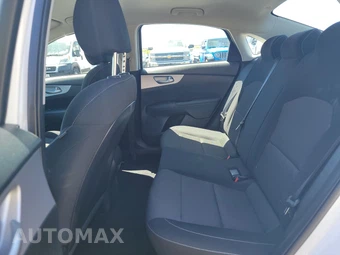 2024 Kia Forte LXS - miniatura 13