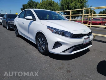 2024 Kia Forte LXS - miniatura 3