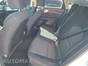 2024 Kia Forte LXS – miniatura 13