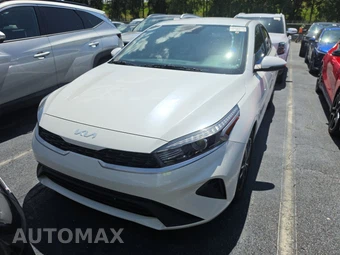2024 Kia Forte LXS – miniatura 2