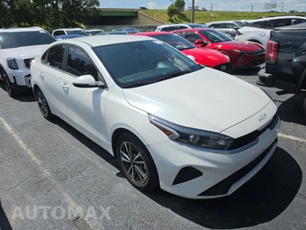 2024 Kia Forte LXS – miniatura 3