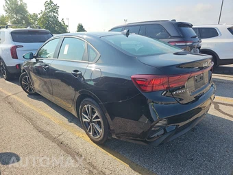 2024 Kia Forte LXS - miniatura 6
