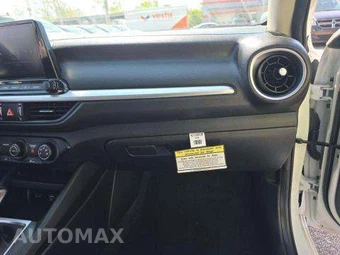 2024 Kia Forte LXS – miniatura 20