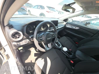2024 Kia Forte LXS - miniatura 11