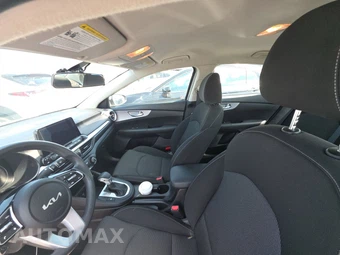 2024 Kia Forte LXS - miniatura 17