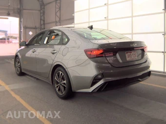 2024 Kia Forte LXS - miniatura 6