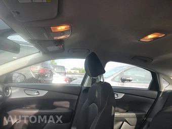 2024 Kia Forte LXS - miniatura 17
