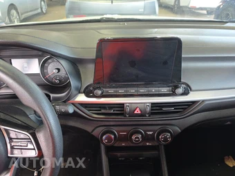 2024 Kia Forte LXS - miniatura 11