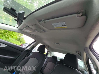 2024 Kia Forte LXS - miniatura 11