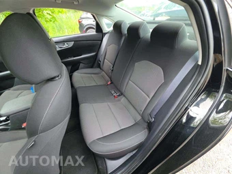 2024 Kia Forte LXS - miniatura 13