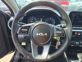 2024 Kia Forte LXS – miniatura 10