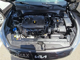 2024 Kia Forte LXS – miniatura 15