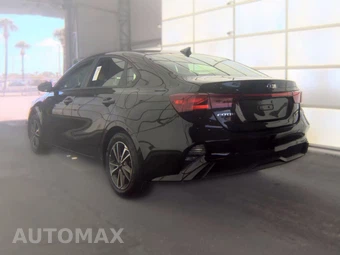 2024 Kia Forte LXS – miniatura 6