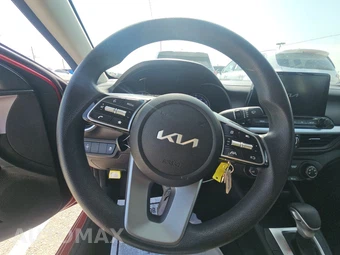 2024 Kia Forte LXS – miniatura 10