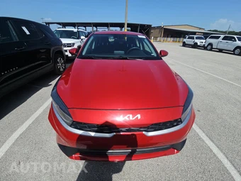 2024 Kia Forte LXS – miniatura 2