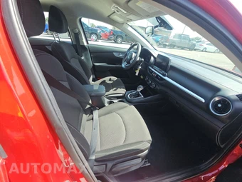2024 Kia Forte LXS – miniatura 8