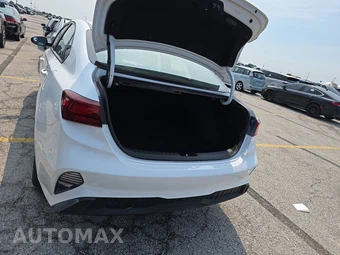 2024 Kia Forte LXS - miniatura 16