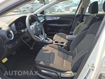 2024 Kia Forte LXS - miniatura 7