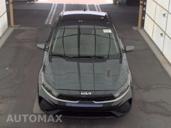2024 Kia Forte LXS - miniatura 2