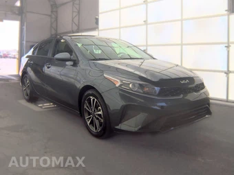 2024 Kia Forte LXS - miniatura 3