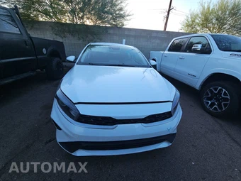 2024 Kia Forte LXS - miniatura 2