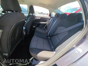 2024 Kia Forte LXS – miniatura 13