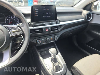 2024 Kia Forte LXS - miniatura 11