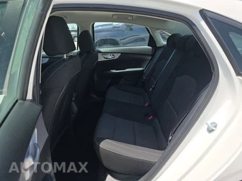 2024 Kia Forte LXS - miniatura 13