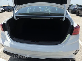 2024 Kia Forte LXS - miniatura 16