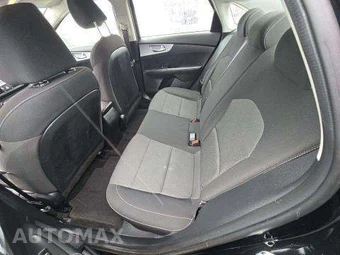 2024 Kia Forte LXS – miniatura 13
