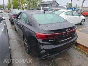 2024 Kia Forte LXS – miniatura 2