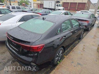 2024 Kia Forte LXS – miniatura 3