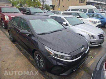 2024 Kia Forte LXS – miniatura 4