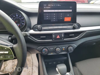 2024 Kia Forte LXS - miniatura 11