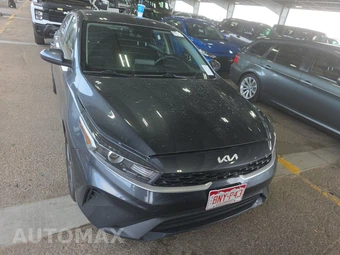 2024 Kia Forte LXS - miniatura 2