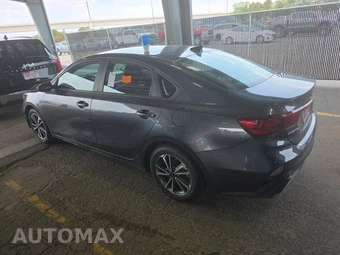 2024 Kia Forte LXS - miniatura 6