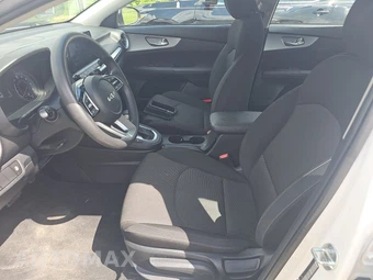 2024 Kia Forte LXS - miniatura 7