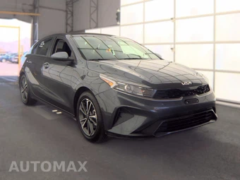 2024 Kia Forte LXS – miniatura 3